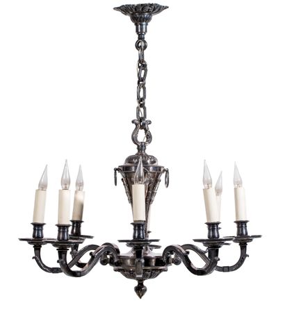 Lustre à huit lumières en métal argenté à...
