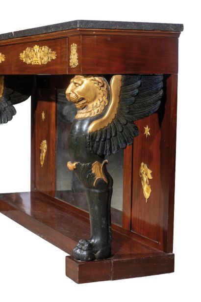 Console d’apparat en acajou et placage d’acajou...