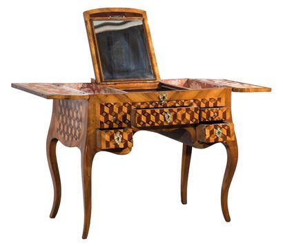 Coiffeuse en bois de placage et marqueterie...