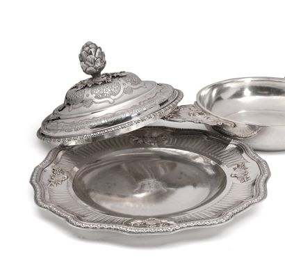 Silver bowl, cover and display stand in a...
