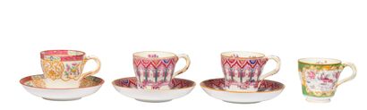 MINTON (Manufacture de).
Ensemble de huit...