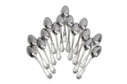 Gustave KELLER. Paris.
15 soup spoons in...