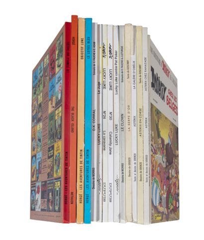 Ensemble de Bandes Dessinées. 
Astérix et...