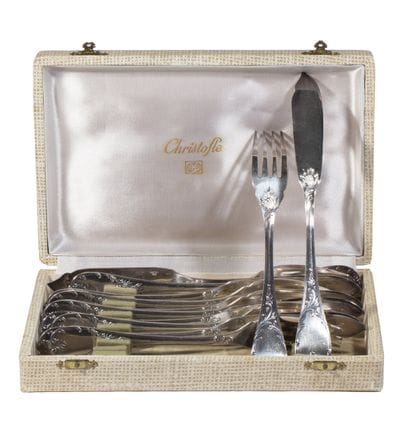 Christofle.
Six fourchettes et Six couteaux...
