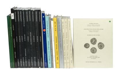 NUMISMATICS. Collection of auction catalogs.
Kunker....