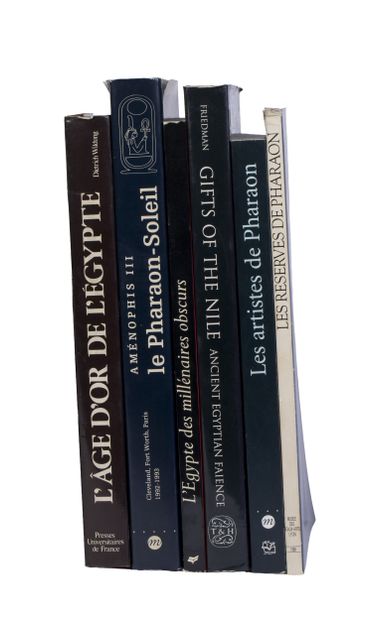 Egypt in the Dark Millennia. Hatier Editions....