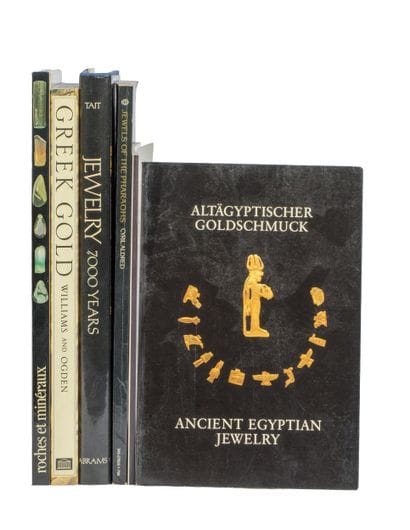 Jewelry. 7,000 Years. An International History...