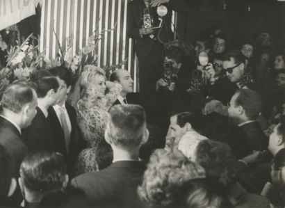 BRIGITTE BARDOT (1934–2025) – SET OF 37 PHOTOGRAPHS
A...