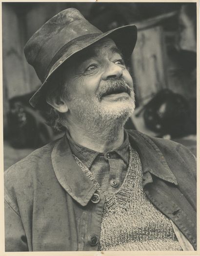 PASCAL BARIL (1963) - SET OF 19 PHOTOGRAPHS...