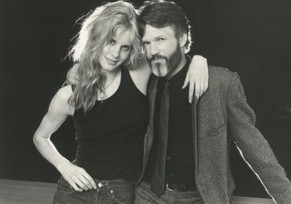 SET OF 35 PHOTOGRAPHS – FILM AND CELEBRITIES
A...