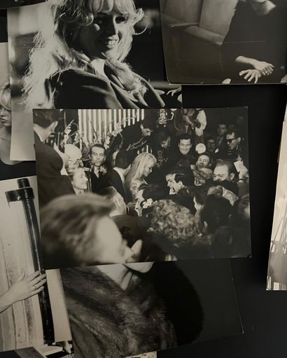 BRIGITTE BARDOT (1934–2025) – SET OF 37 PHOTOGRAPHS
A...