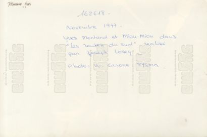 SET OF 35 PHOTOGRAPHS – FILM AND CELEBRITIES
A...