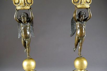 Paire de Torchères d’époque Restauration.
Aux...