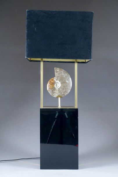 Grande Lampe de Salon “Ammonite“.
Monture...