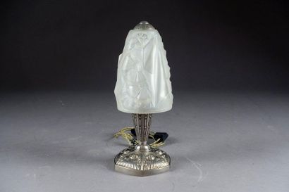 Etablissements Francis Hubens - Paris.
Lampe...