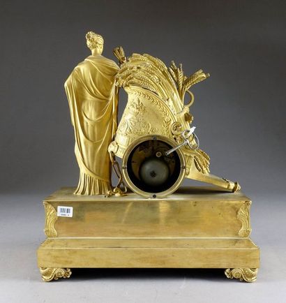 Rare et grande Pendule au Char de Cérès.
La...