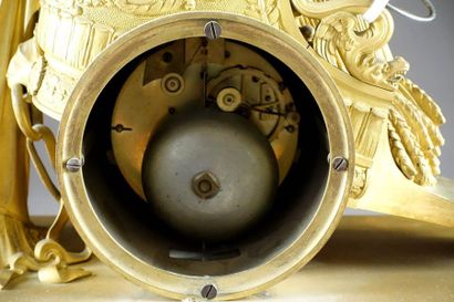Rare et grande Pendule au Char de Cérès.
La...