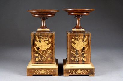 D’époque Charles X.
Paire de Cassolettes...