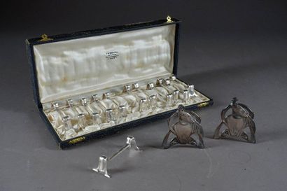 D’époque Art Nouveau.
Paire de porte-menus...