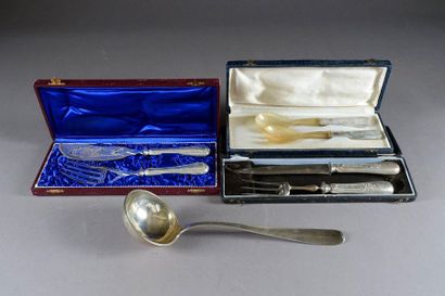 Louche à Potage.
Manche violoné. Argent poinçonné...