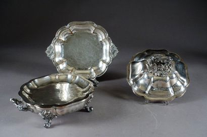 D’époque Victorienne.
Pair of covered dishes...
