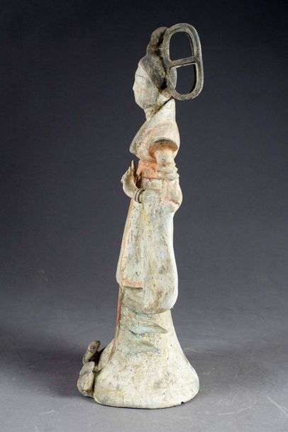 Belle Dame de Cour d’époque Tang (618-907).
Featuring...