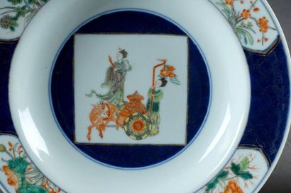 Paire d’Assiettes creuses Famille Verte.
Showing...