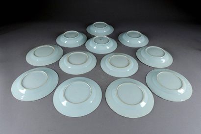 Lot de douze Assiettes.
Decorated, in shades...