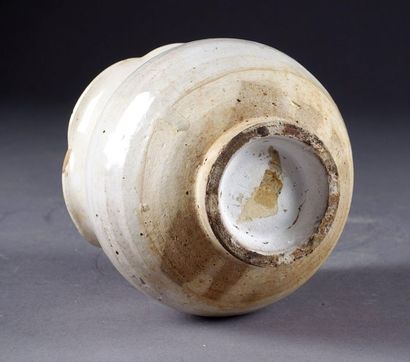 Song du Nord (960-1127).
Cizhou jar on pedestal....