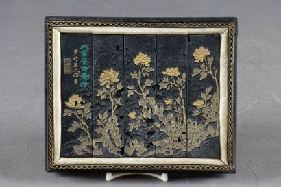 Hu Kaiwen.
A suite of five ink sticks with...