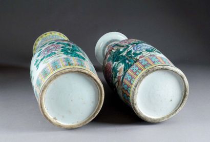 Chine - Fin de la Période Qing, vers 1900.
Two...