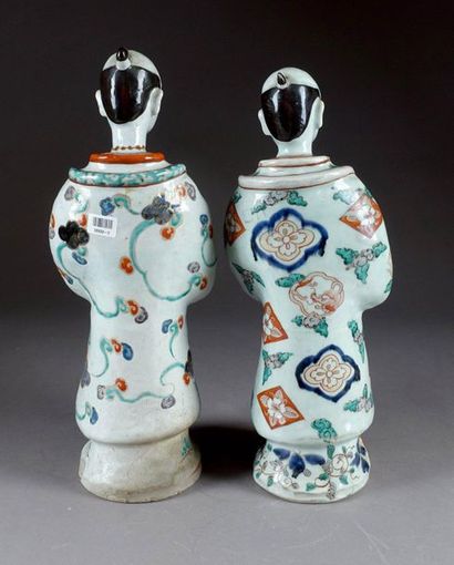 Imari.
Two statuettes depicting theatre actors...