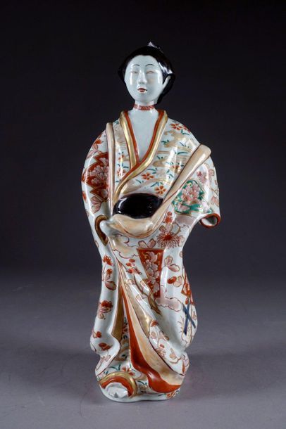 Japon - Periode Edo.
Bijin. Dressed in a...