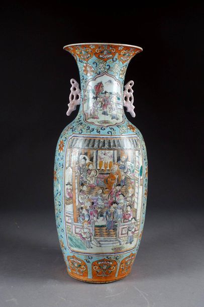 Grand Vase.
Canton porcelain decorated with...