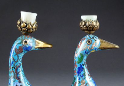 Chine - Période Qing.
Pair of candleholders...