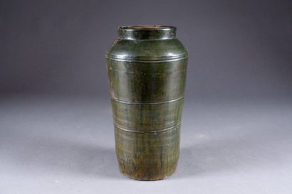 Grenier (vase à grains) de Forme cylindrique.
Wide...