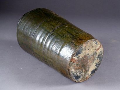 Grenier (vase à grains) de Forme cylindrique.
Wide...