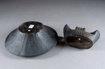 Culture Igbo.
Cup for cola nuts. On the lid,...