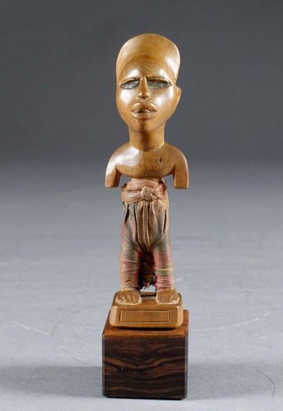 Statuette Fétiche Kongo.
Depicting a standing...