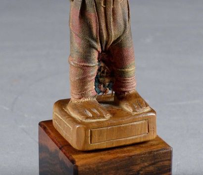 Statuette Fétiche Kongo.
Depicting a standing...
