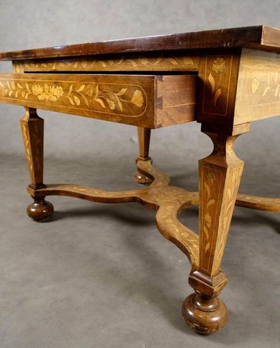 Table.
The belt frees up a large drawer....