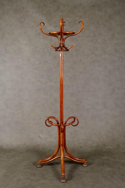 Portemanteau.
With six fully curved hooks....