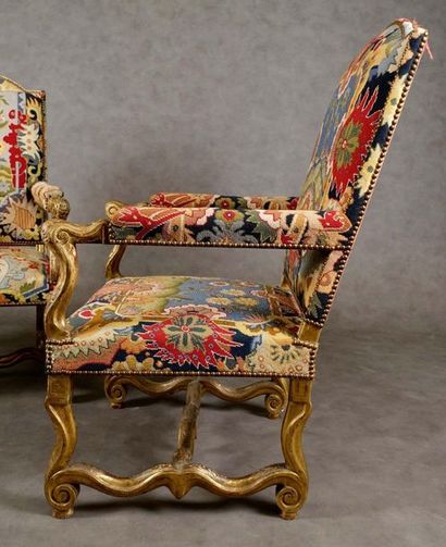 Paire de Fauteuils Louis XIV.
Inclined and...