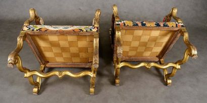 Paire de Fauteuils Louis XIV.
Inclined and...