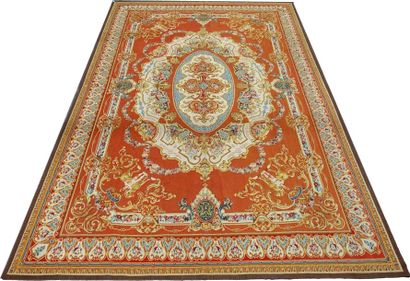 Tapisserie de Style Aubusson.
Large oval...