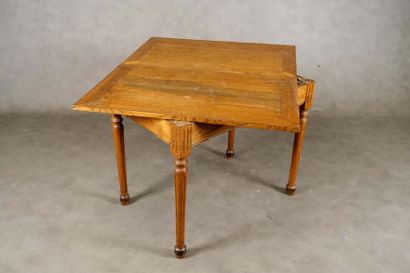 Table portefeuille Louis XVI.
With double...