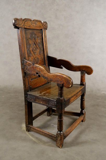 Fauteuil Charles II.
Dossier à ailerons spiralés....