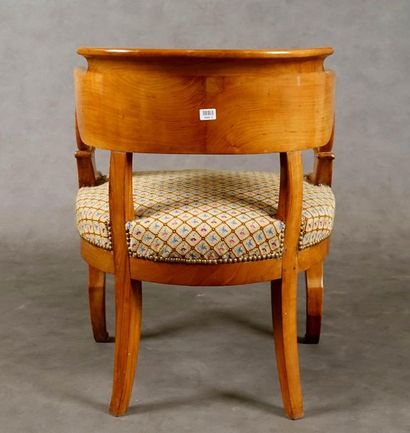 Fauteuil de Bureau.
Dossier incurvé et terminé...