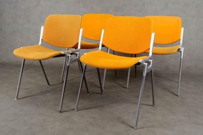 Giancarlo Piretti (1940- ) - Suite de quatre...