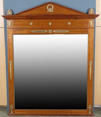 Miroir de Cheminée de Style Empire.
Triangular...